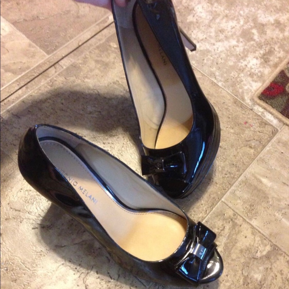 Antonio Melani Peep toe heels size 10M